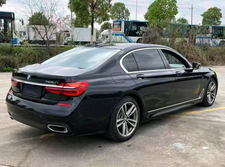 宝马7系 驾驶室