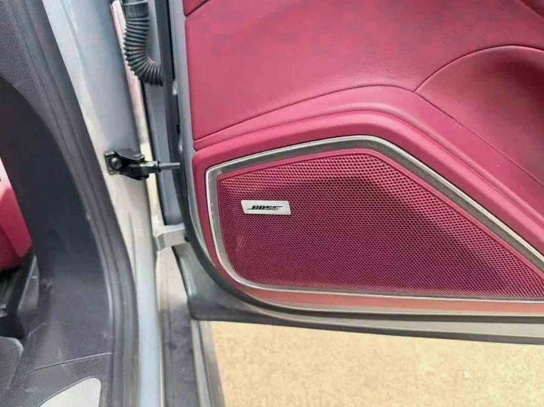 保时捷帕拉梅拉 后面外观二