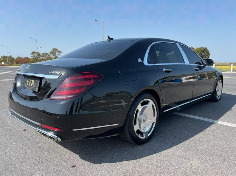 奔驰迈巴赫S级 驾驶室