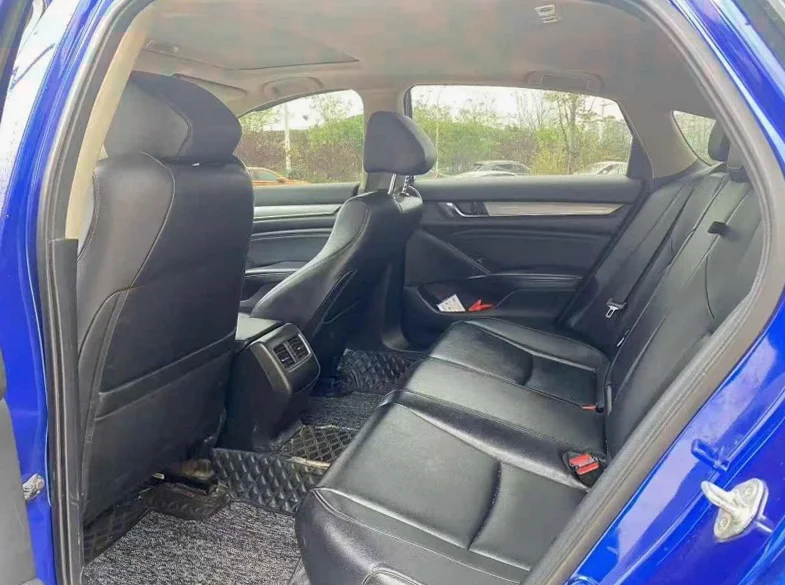 本田思域 驾驶室