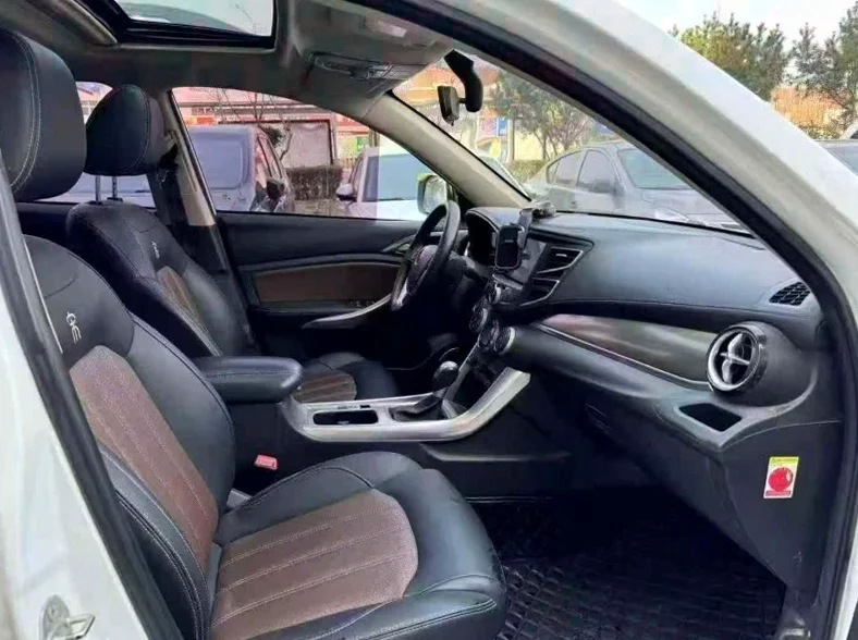 比亚迪宋 后面外观三