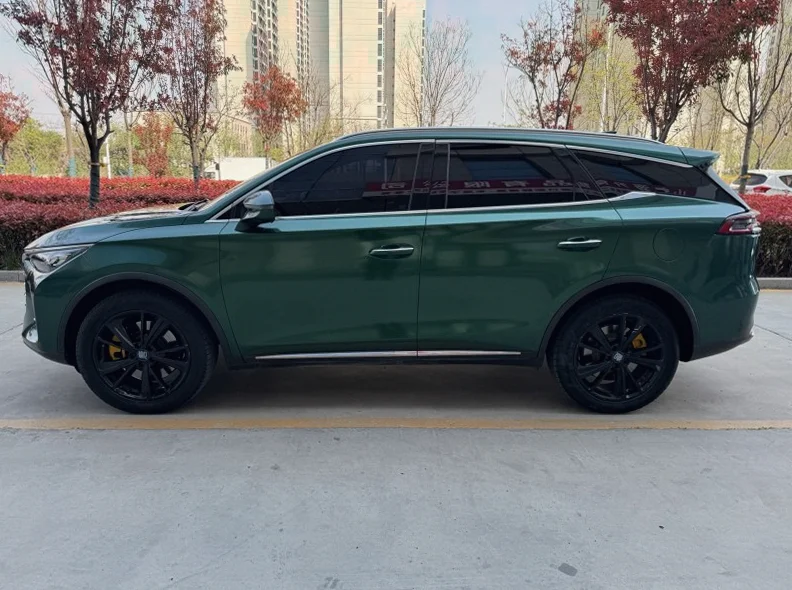 比亚迪唐 后面外观二