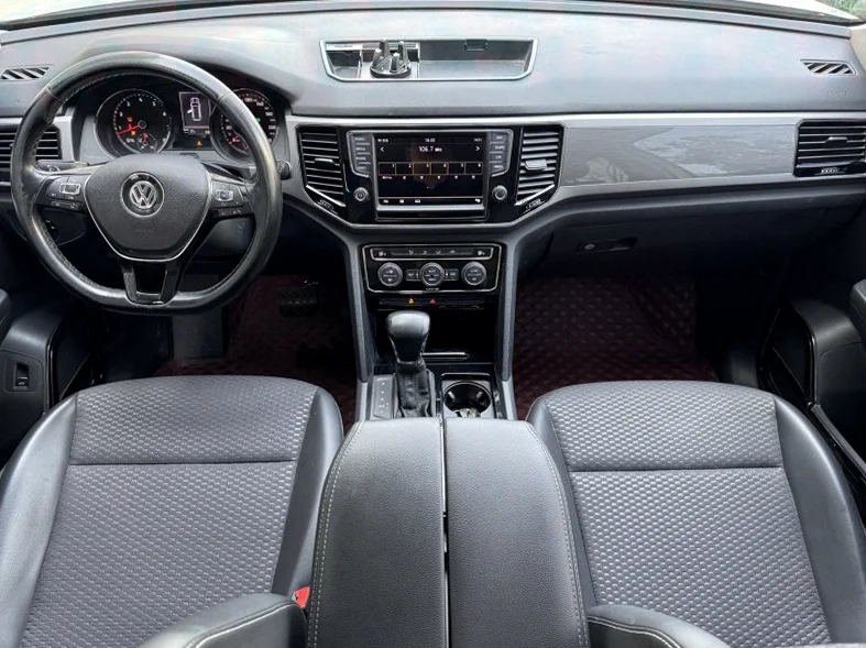 大众途昂 内饰后排