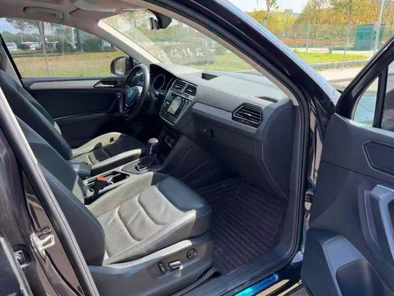 大众途观 后面外观二