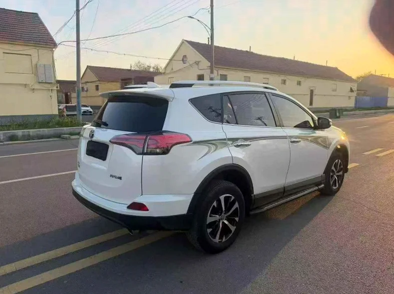 丰田RAV4荣放 内饰前排