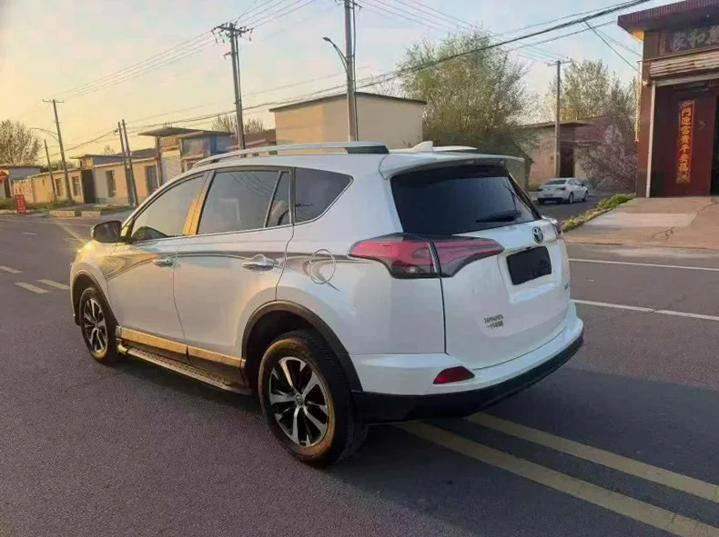 丰田RAV4荣放 后面外观一