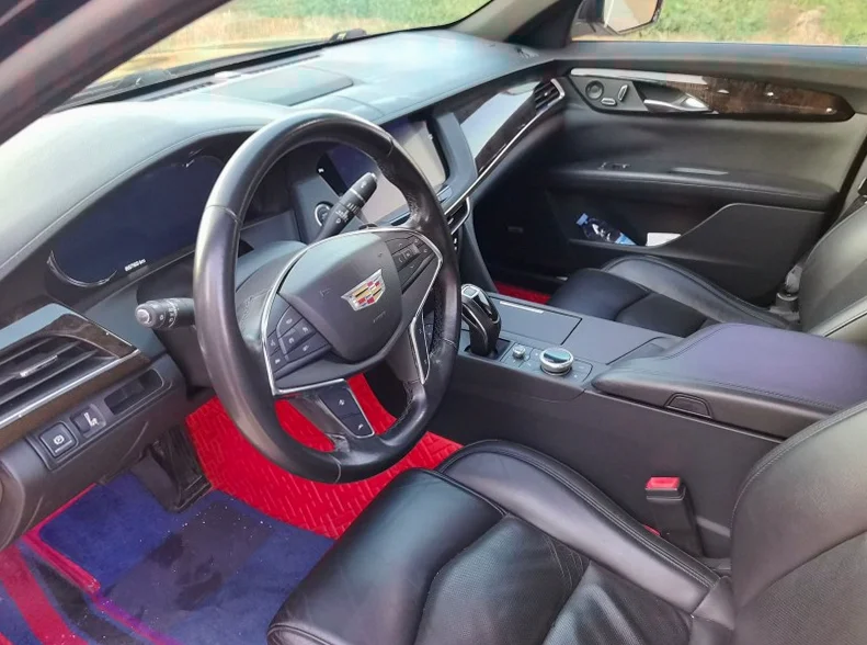 凯迪拉克CT6 后面外观一