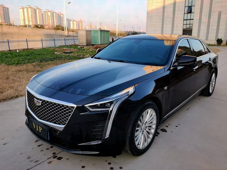 凯迪拉克CT6 正面外观三