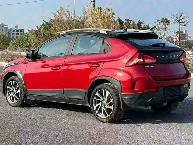 纳智捷U5 内饰前排