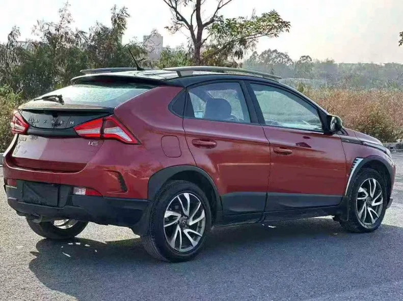 纳智捷U5 内饰后排