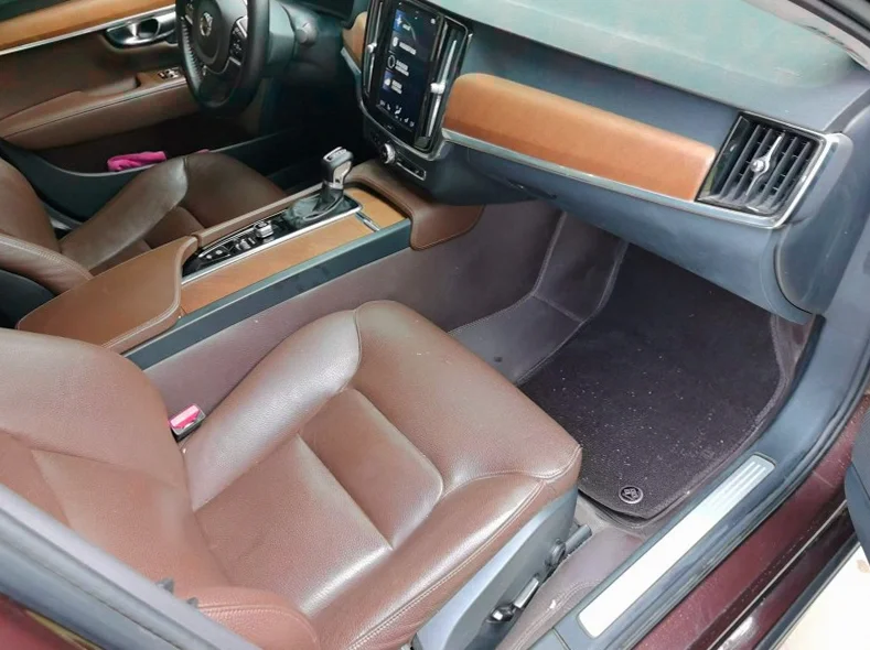 沃尔沃S90 后面外观二