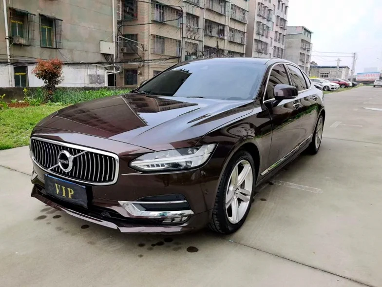 沃尔沃S90 正面外观三