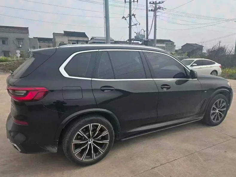 宝马X5 内饰后排