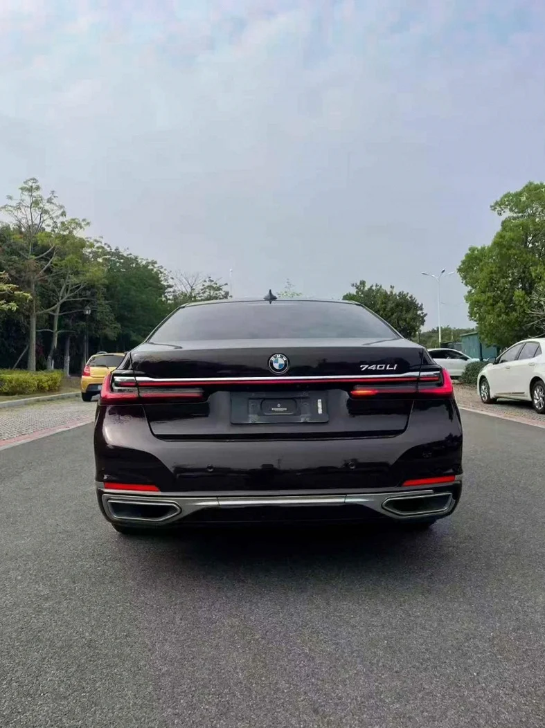 宝马7系 驾驶室