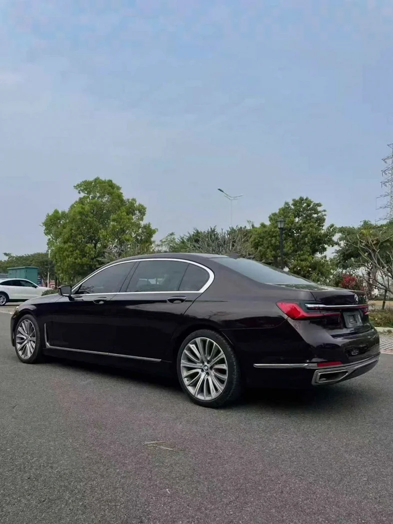 宝马7系 内饰前排