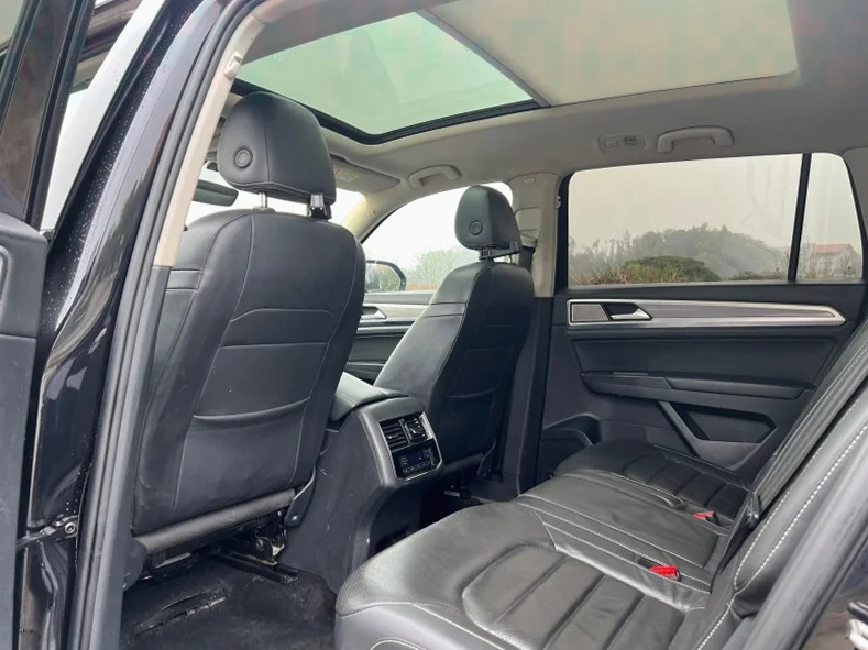 大众途昂 后面外观三