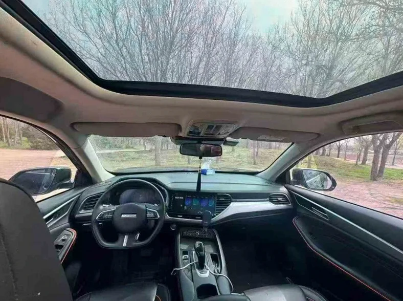 哈弗H7 后面外观二