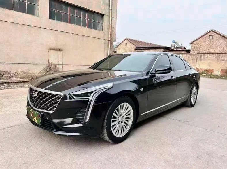 凯迪拉克CT6 正面外观二