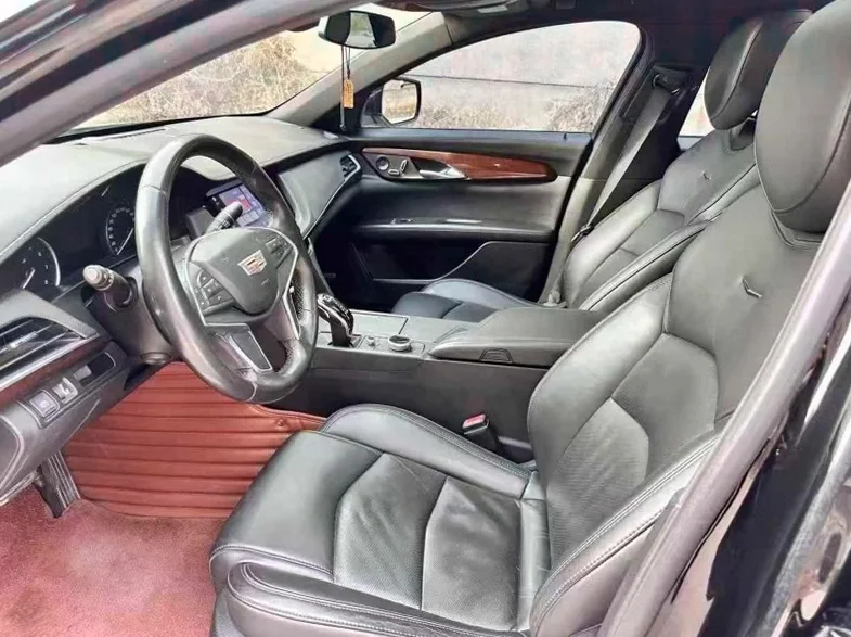 凯迪拉克CT6 后面外观一