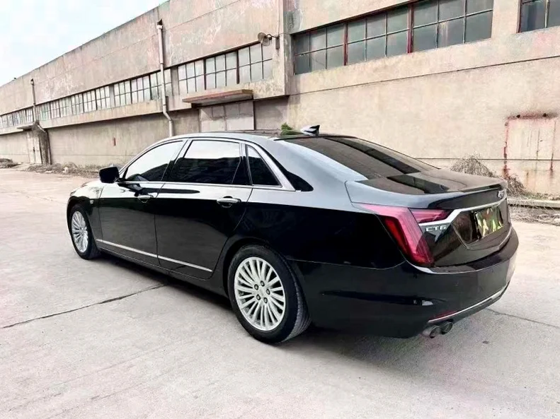 凯迪拉克CT6 正面外观三