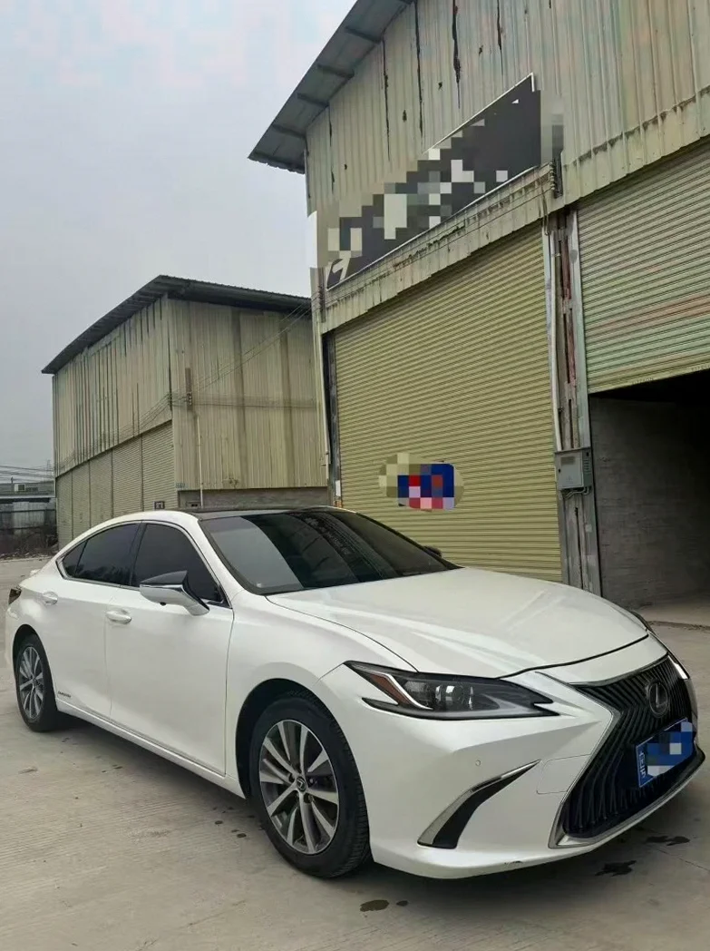 雷克萨斯ES 正面外观二