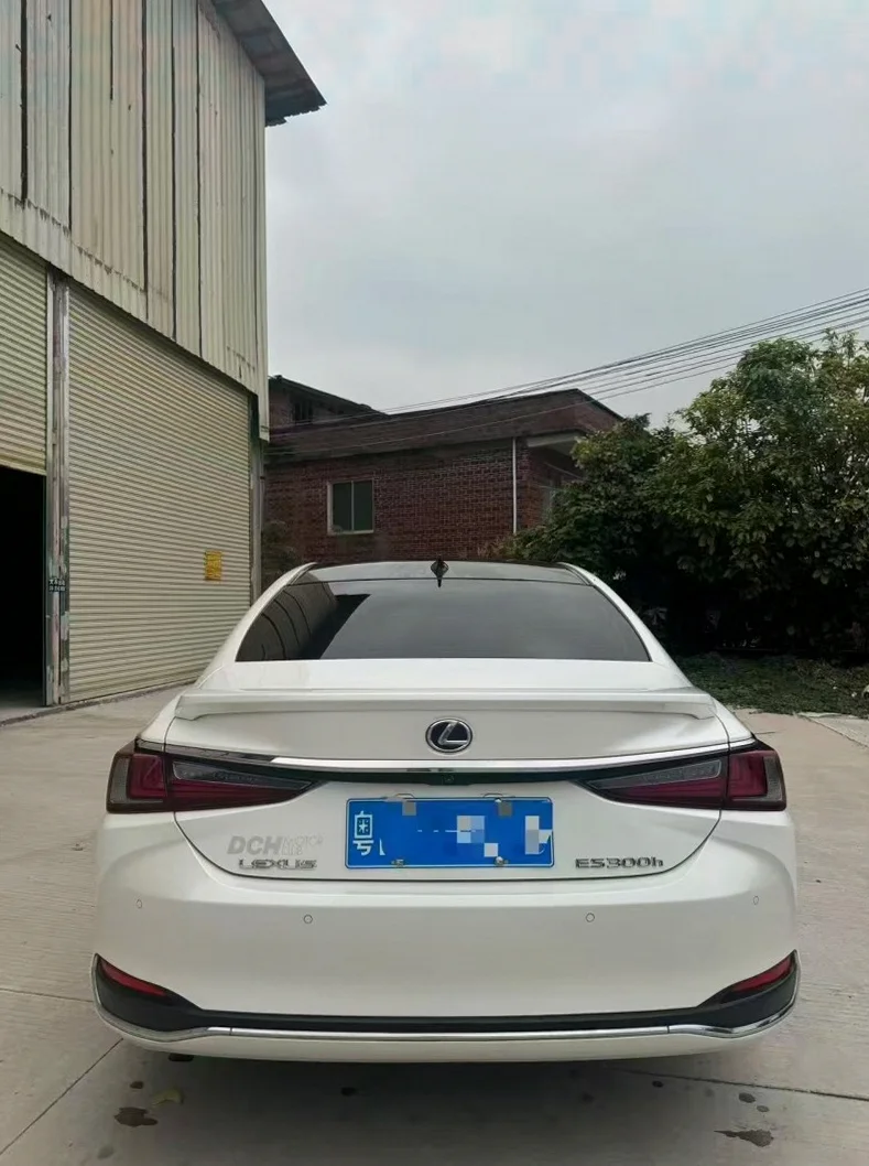 雷克萨斯ES 驾驶室