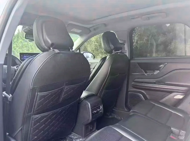 林肯冒险家 后面外观三