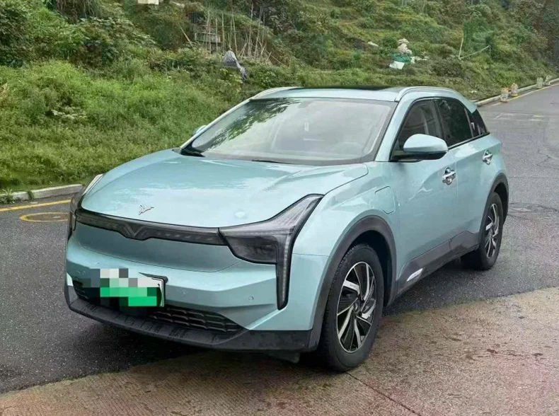 哪吒U 正面外观三