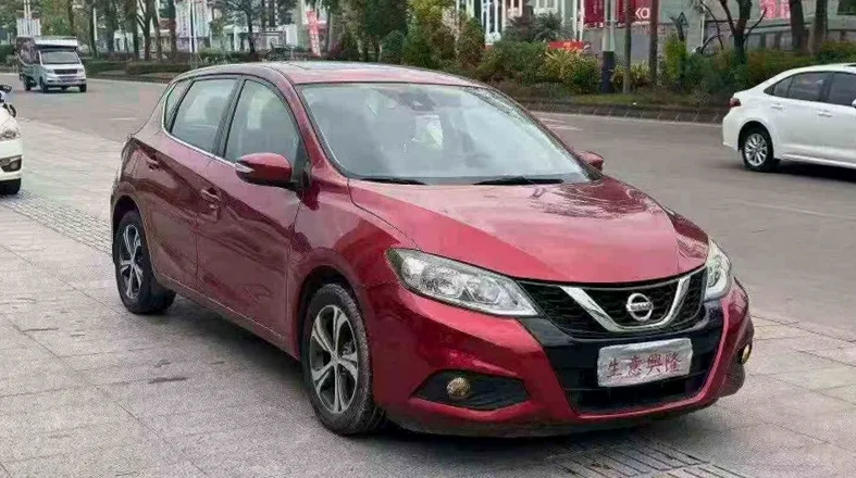 日产骐达 正面外观二