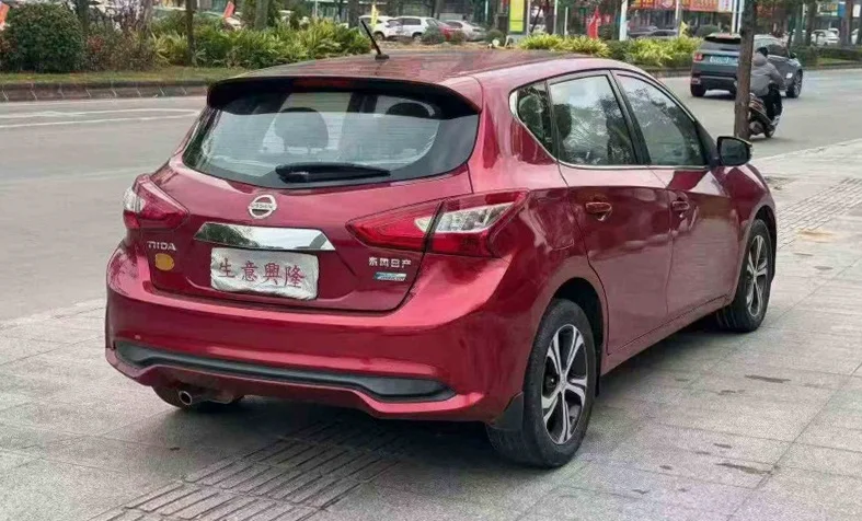 日产骐达 内饰后排