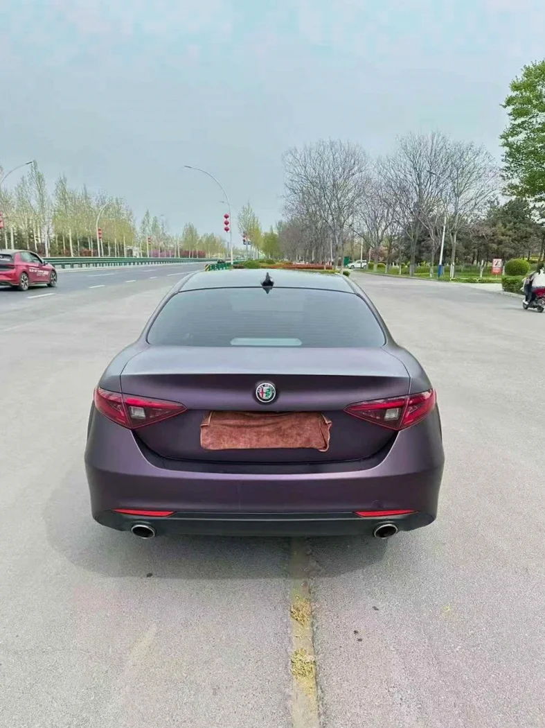 阿尔法·罗密欧Giulia 驾驶室