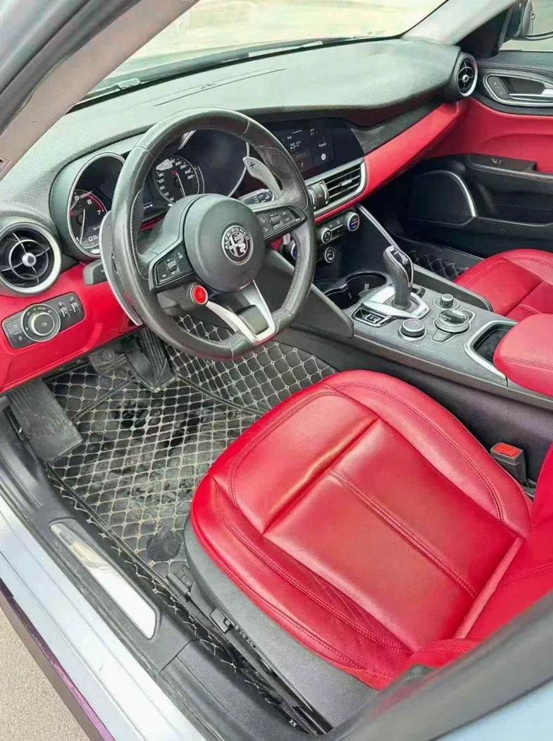 阿尔法·罗密欧Giulia 后面外观一