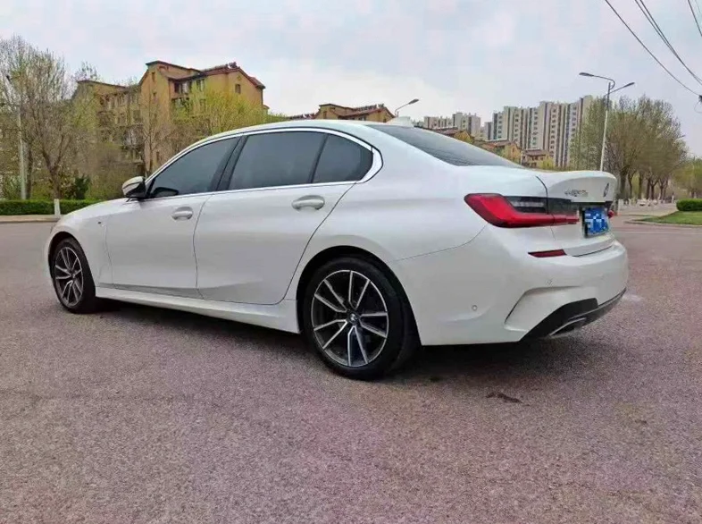 宝马3系 内饰后排