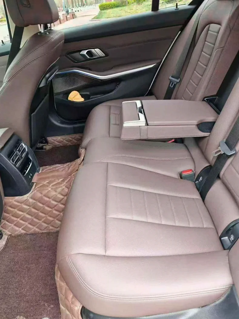 宝马3系 后面外观二