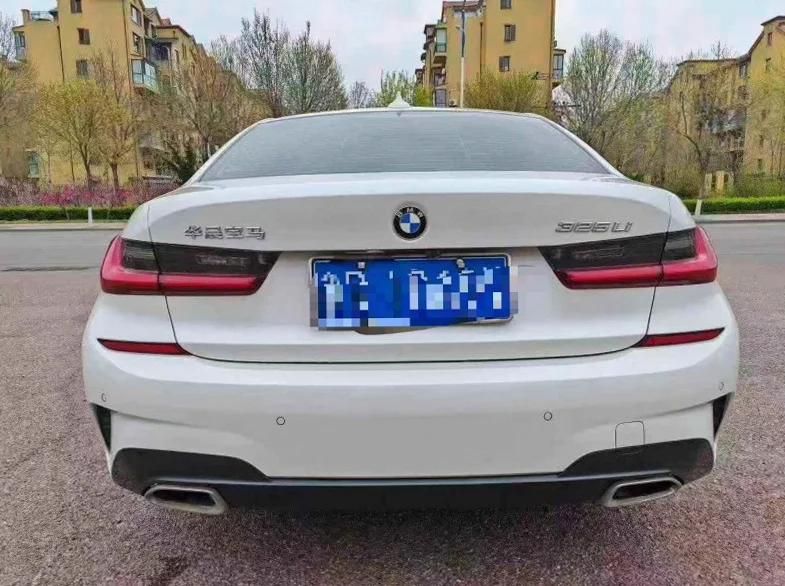 宝马3系 驾驶室