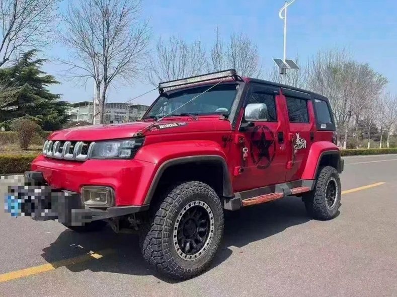 北京BJ40 正面外观二