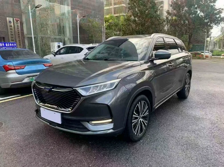 长安汽车欧尚 正面外观二