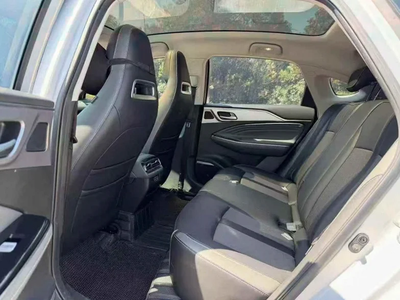 传祺埃安S 后面外观二