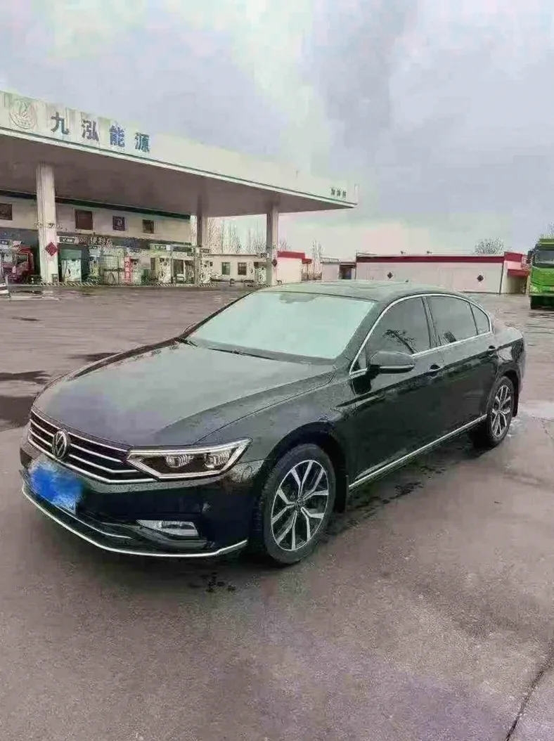 大众速腾 正面外观三