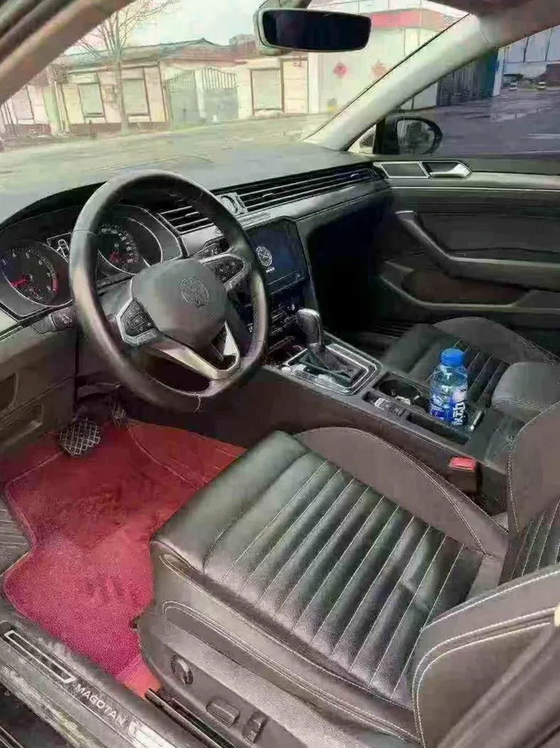 大众速腾 后面外观三