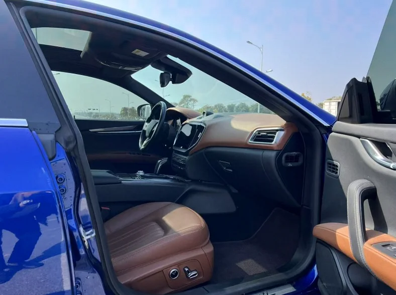 玛莎拉蒂Ghibli 内饰后排