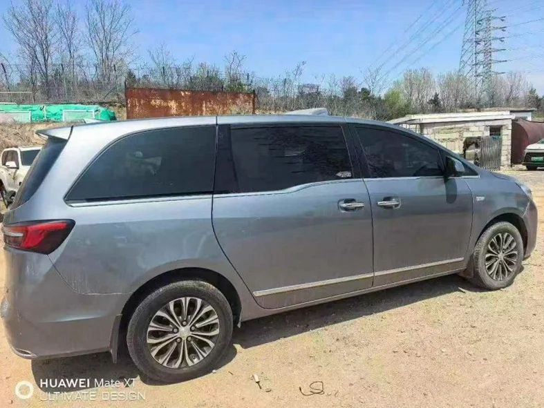 别克GL8 内饰后排