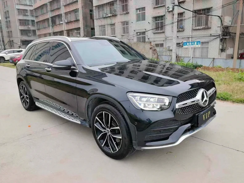 奔驰GLC 正面外观二