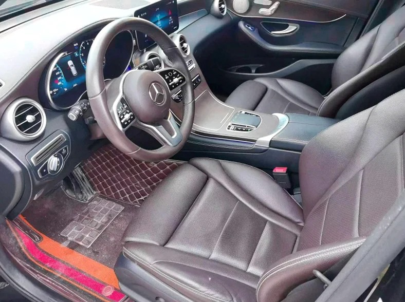 奔驰GLC 后面外观一