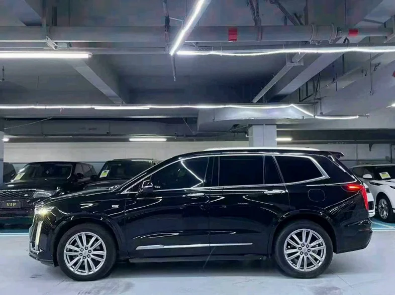 凯迪拉克XT6 内饰前排