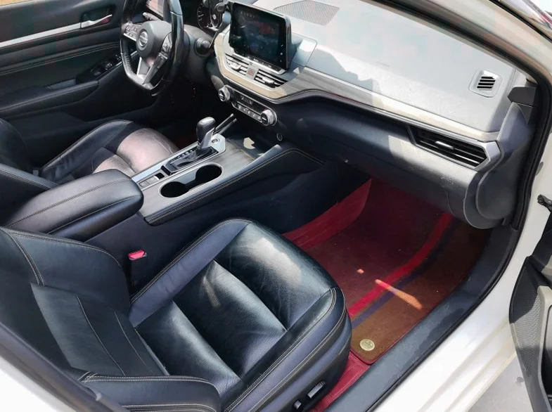 日产天籁 后面外观二