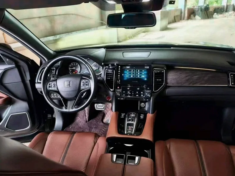 本田URV 内饰后排