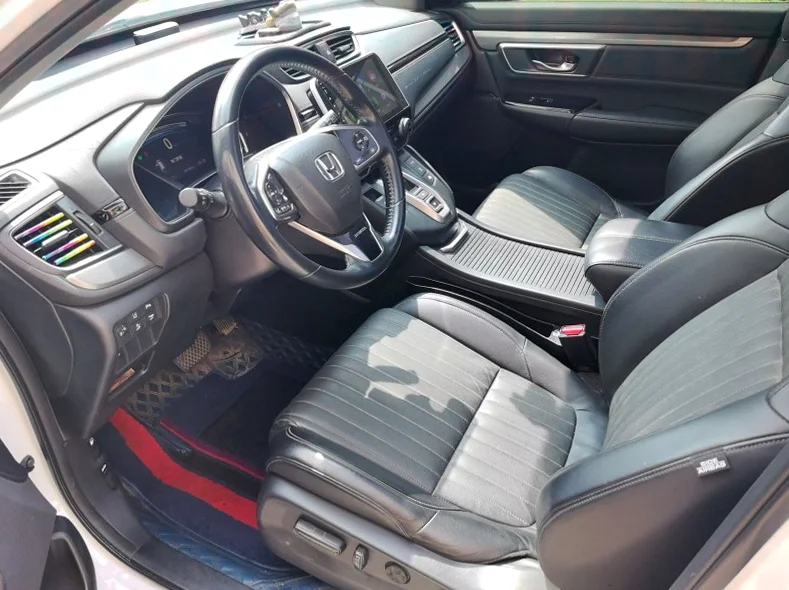 本田皓影 后面外观一