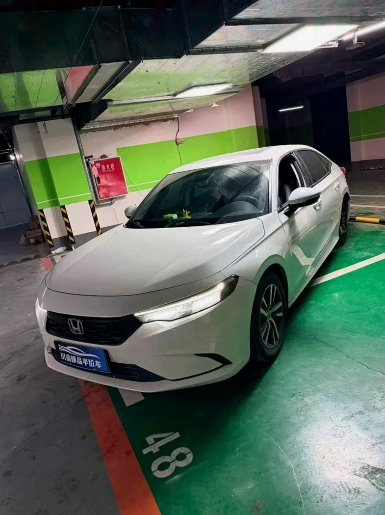 本田型格 正面外观二