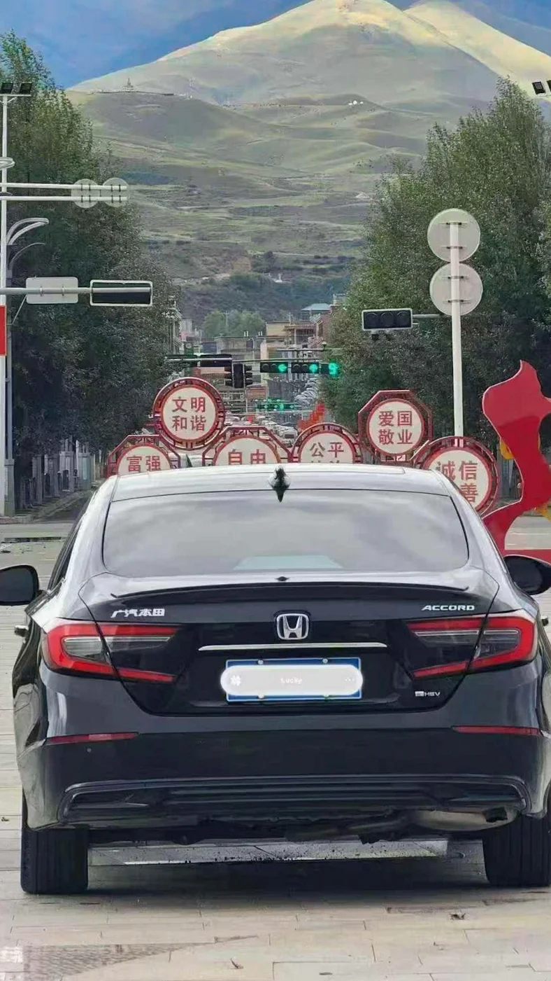 本田雅阁 驾驶室